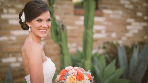 Bride with bouquet at Estancia.