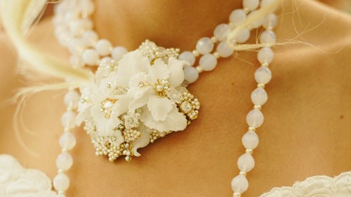 Bride floral necklace