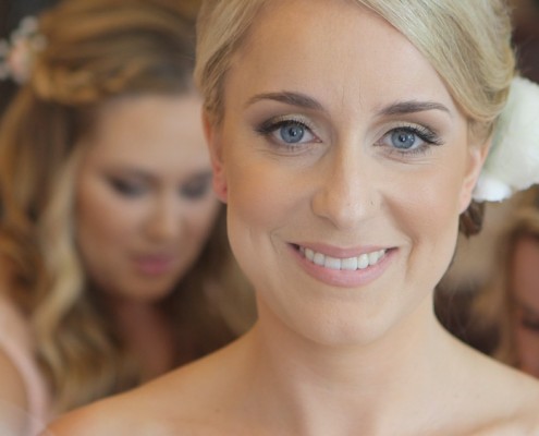 Bride getting ready at Twin Oaks Garden Estate