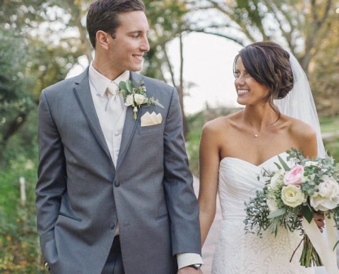 Bride and groom married at Mt Woodson Castle