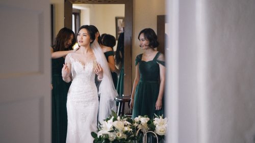 Bride getting ready mt woodson castle