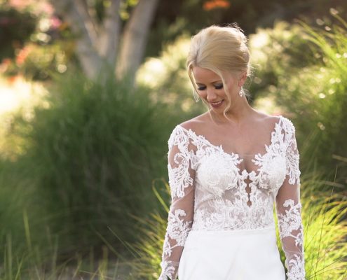 Crossings at Carlsbad wedding bride posing for photos