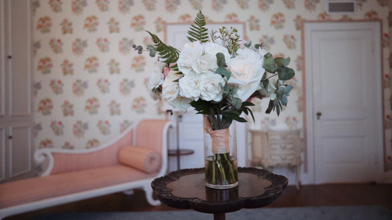 Brides bouquet at Darlington House in La Jolla